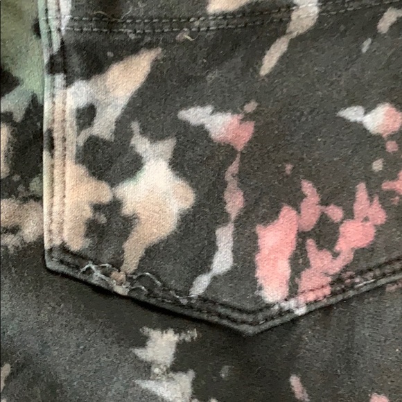 Tie dyed jeggings—super on trend for spring! - Picture 6 of 6